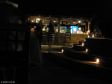 Poolbereich bei Nacht