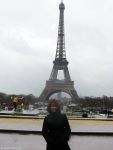 MissPlaced vorm Eiffelturm