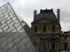 Der Louvre: Kontrast